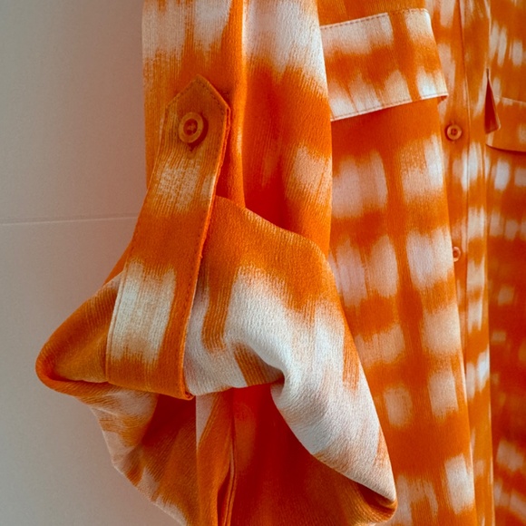 Calvin Klein Women Split V-Neck Roll-Tab Sleeve Button Front Top Orange/White - Picture 6 of 8